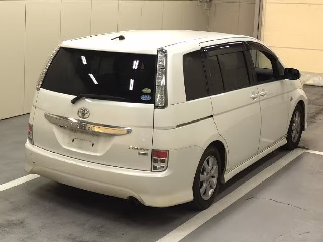 TOYOTA ISIS