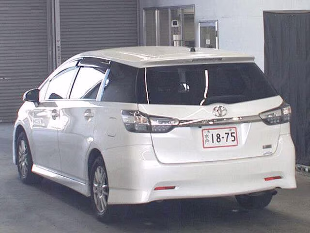 TOYOTA WISH