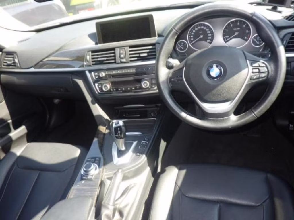 BMW 3-SERIES