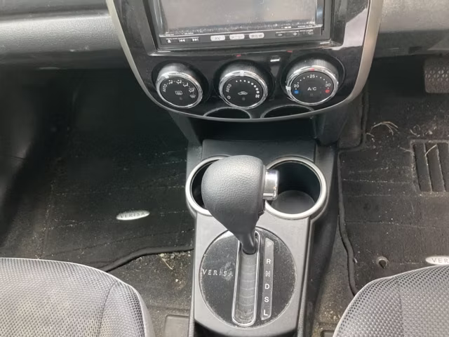 MAZDA VERISA
