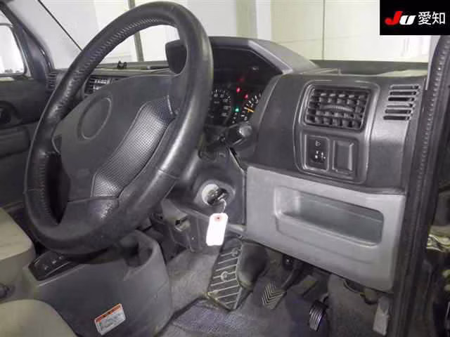 MITSUBISHI TOWN BOX