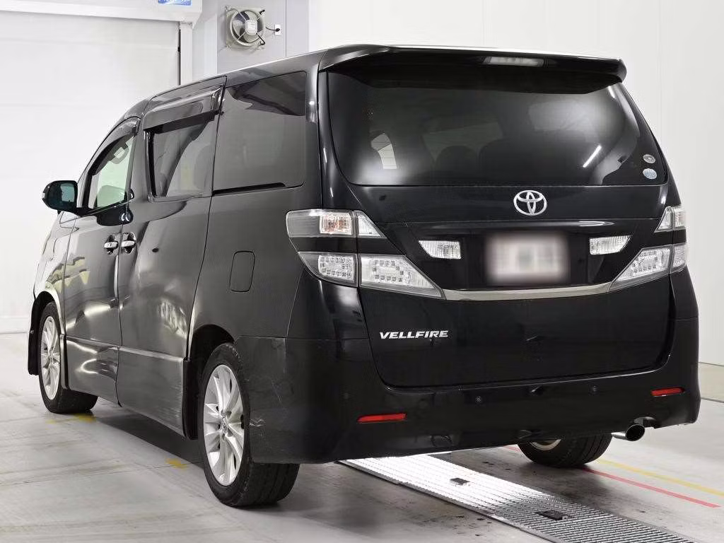 TOYOTA VELLFIRE