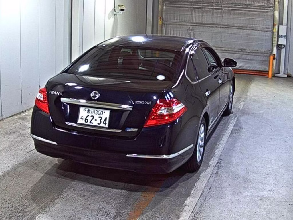 NISSAN TEANA