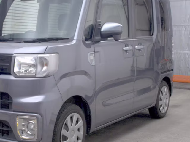 TOYOTA PIXIS MEGA
