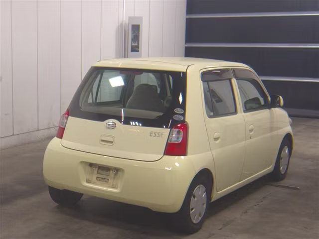 DAIHATSU ESSE