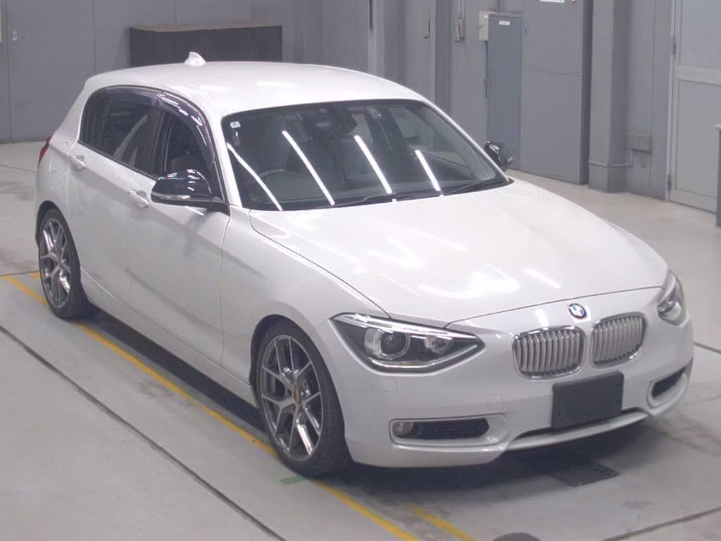 BMW 1-SERIES