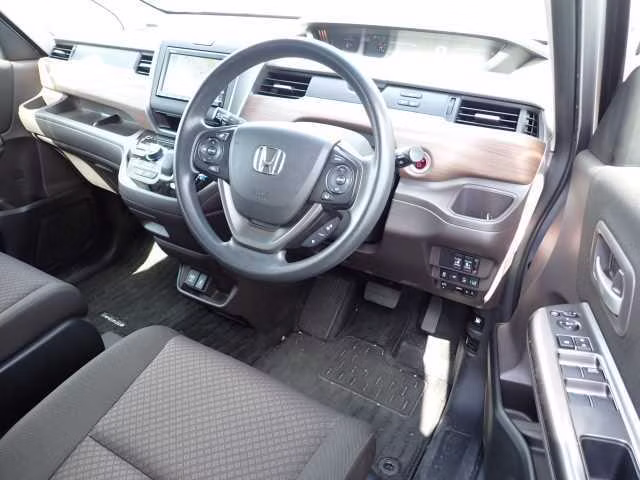 HONDA FREED+