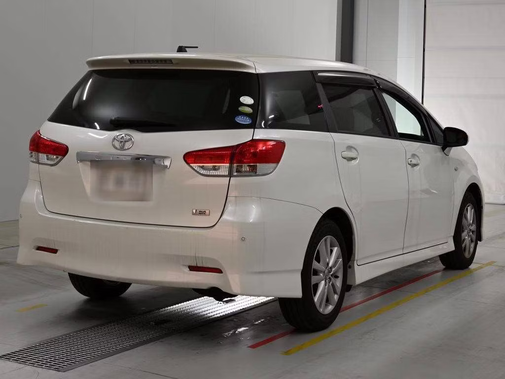 TOYOTA WISH