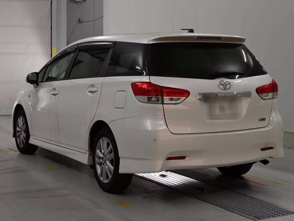 TOYOTA WISH
