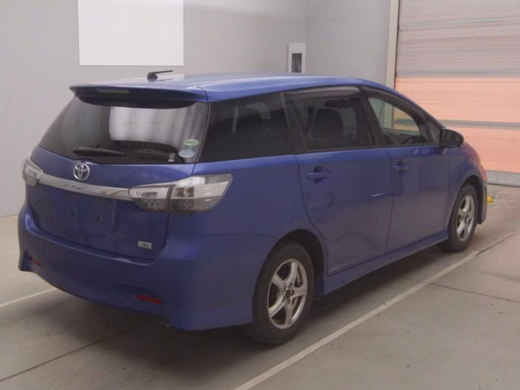 TOYOTA WISH