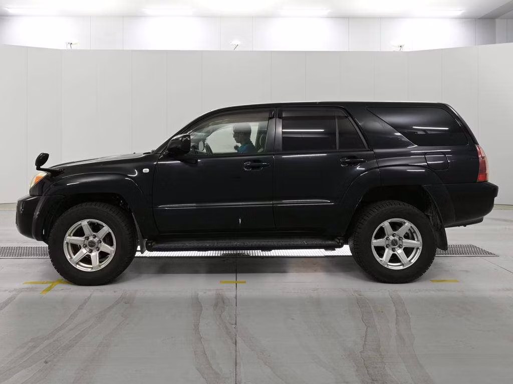 TOYOTA HILUX SURF