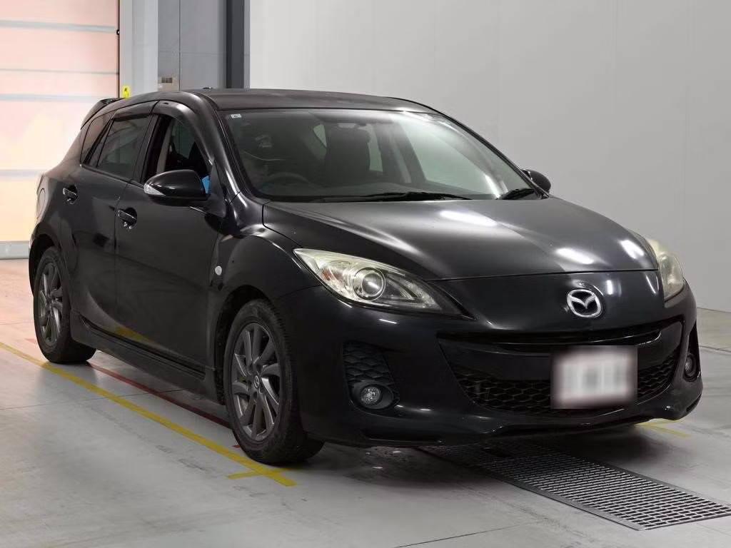 MAZDA AXELA