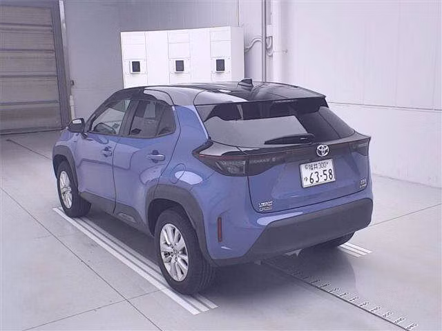 TOYOTA YARIS CROSS
