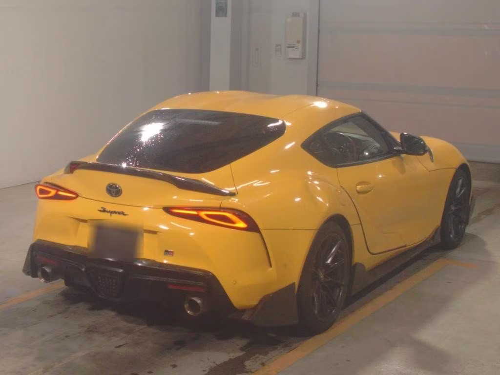 TOYOTA SUPRA