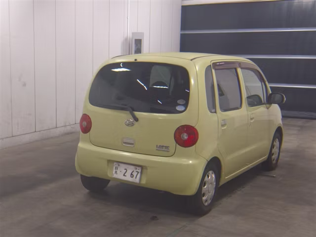 DAIHATSU MOVE LATTE