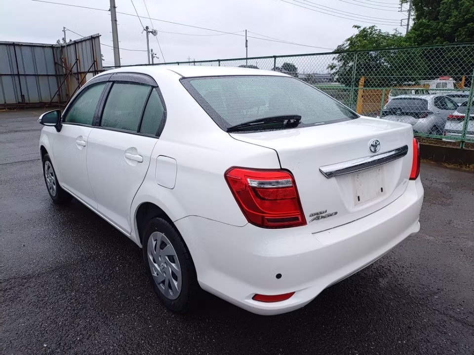 TOYOTA COROLLA AXIO