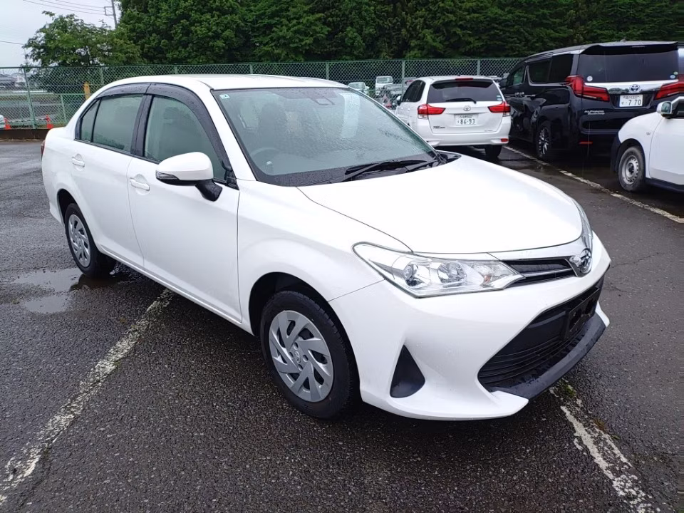 TOYOTA COROLLA AXIO