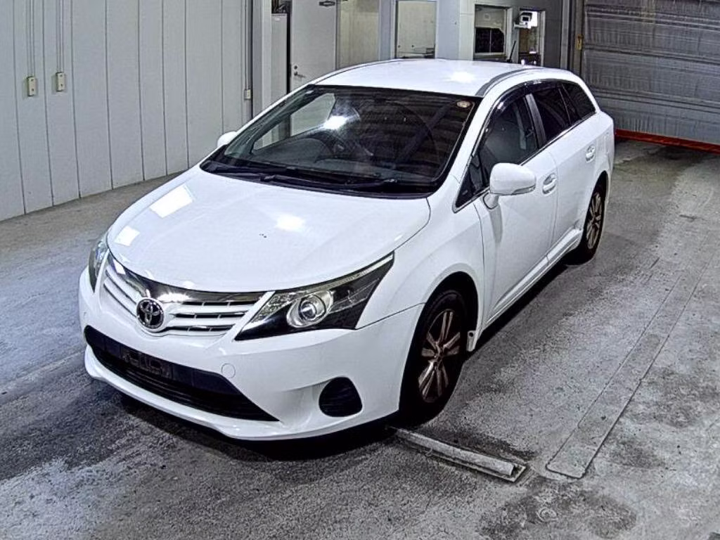 TOYOTA AVENSIS
