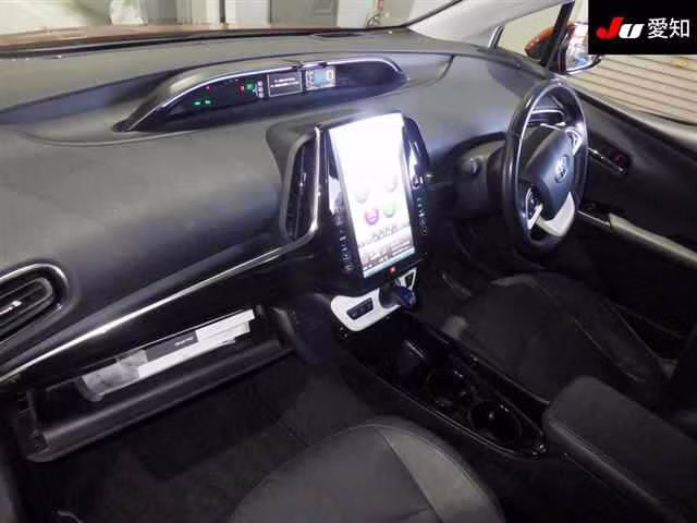 TOYOTA PRIUS PHV
