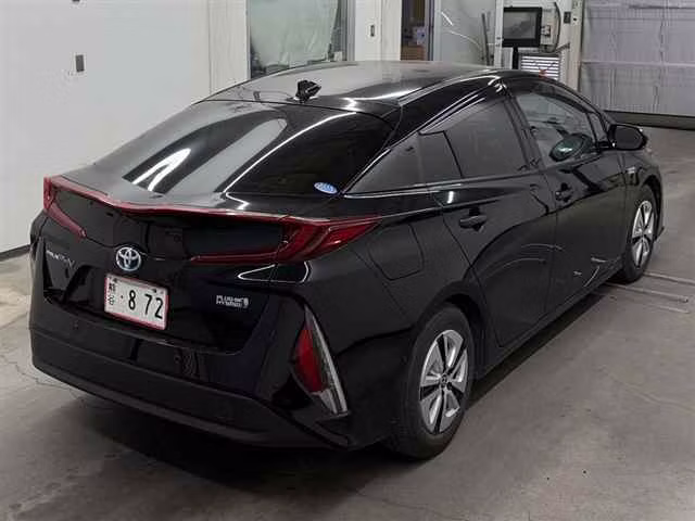 TOYOTA PRIUS PHV