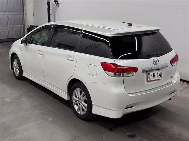 TOYOTA WISH