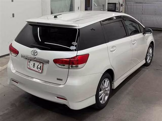 TOYOTA WISH
