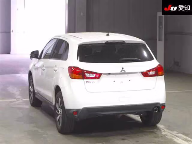 MITSUBISHI RVR