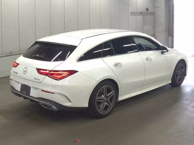 MERCEDES-BENZ CLA-CLASS