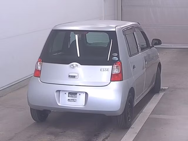 DAIHATSU ESSE
