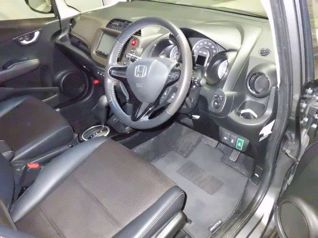 HONDA FIT SHUTTLE