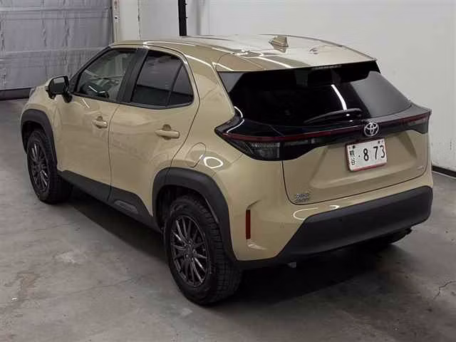 TOYOTA YARIS CROSS