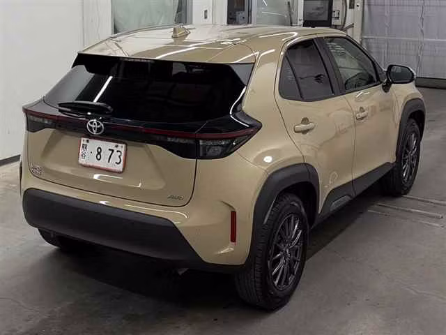 TOYOTA YARIS CROSS