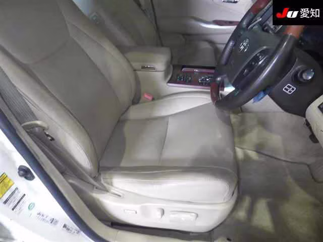 TOYOTA CROWN MAJESTA