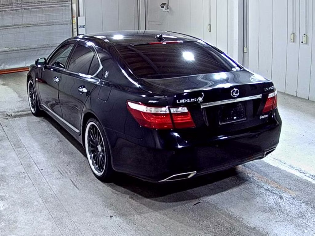 LEXUS LS460