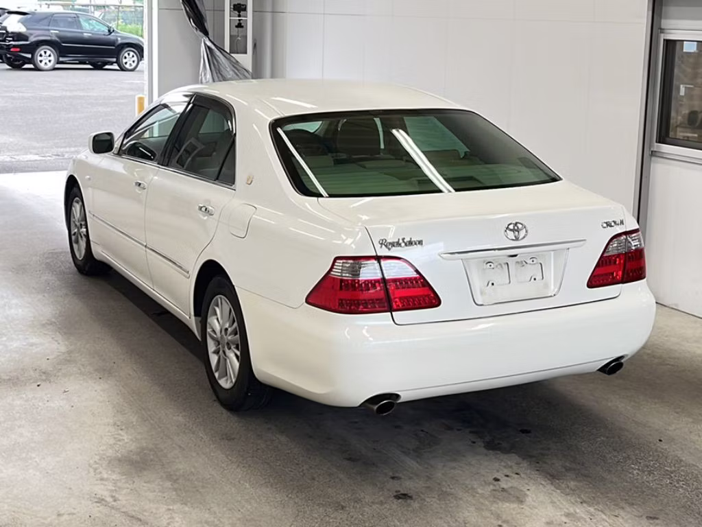 TOYOTA CROWN