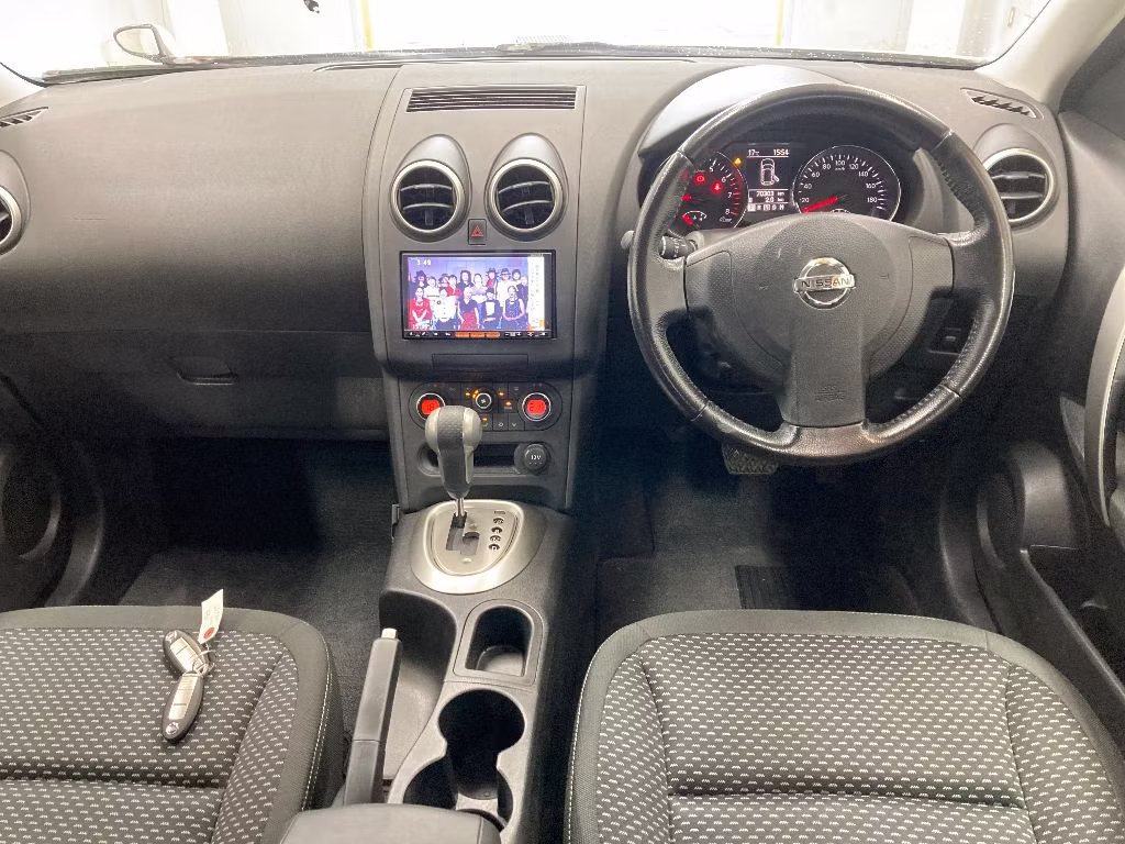 NISSAN DUALIS