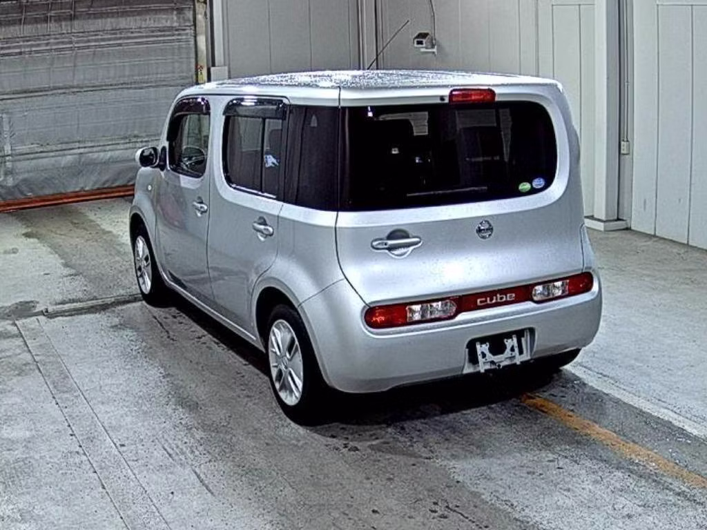 NISSAN CUBE