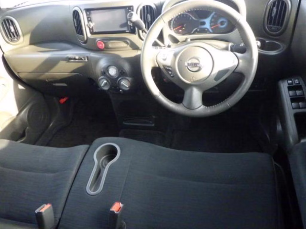 NISSAN CUBE