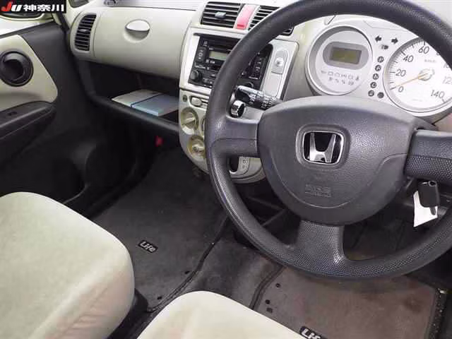 HONDA LIFE