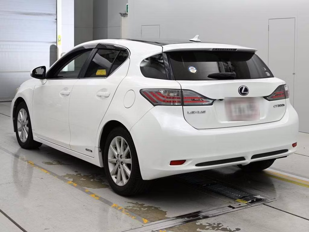 LEXUS CT200H