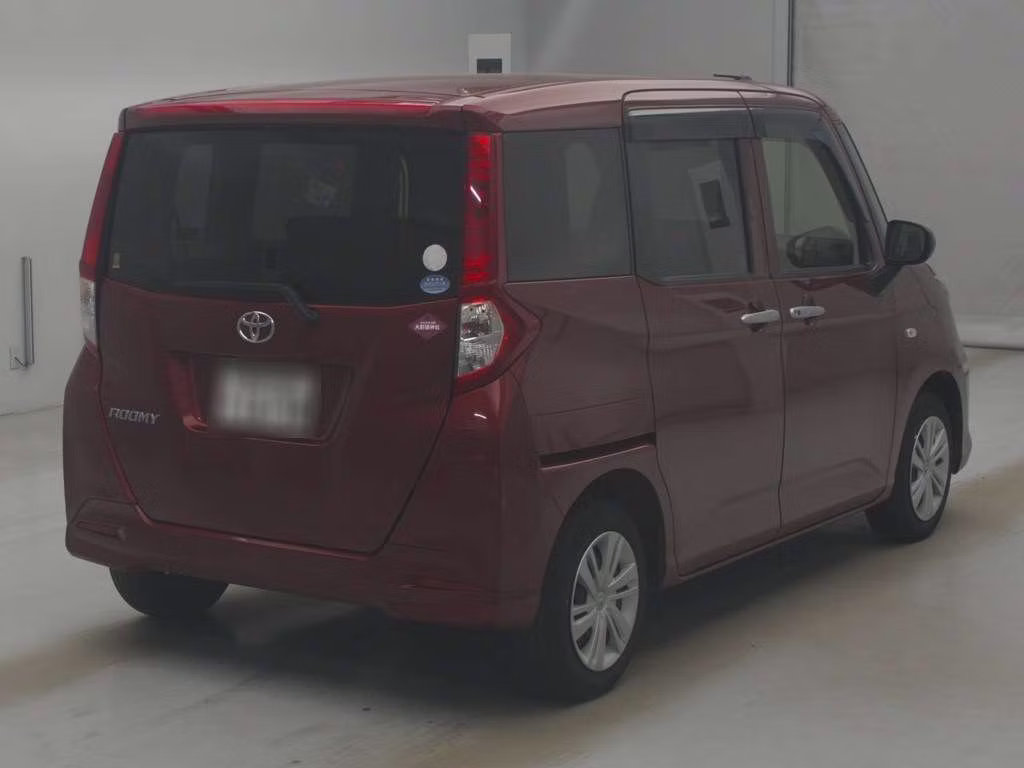 TOYOTA ROOMY
