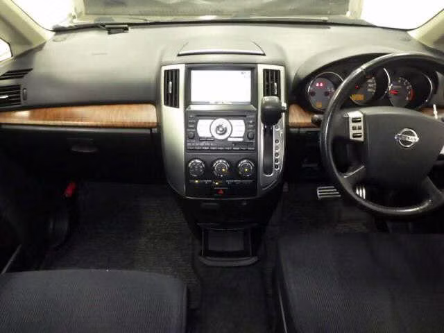 NISSAN PRESAGE