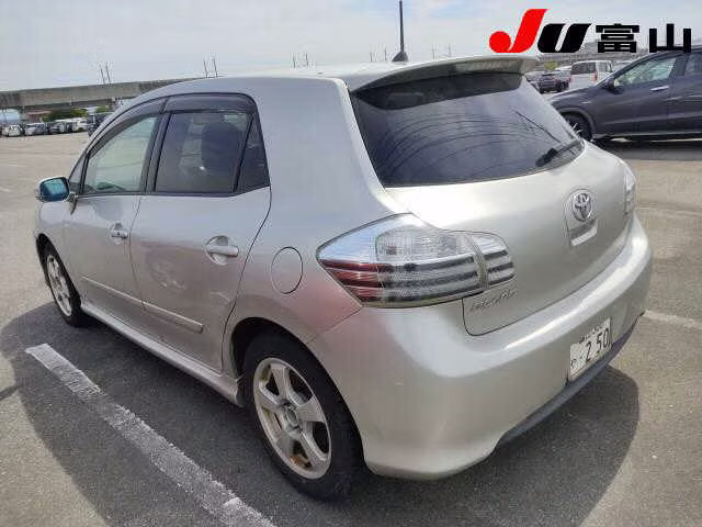 TOYOTA BLADE