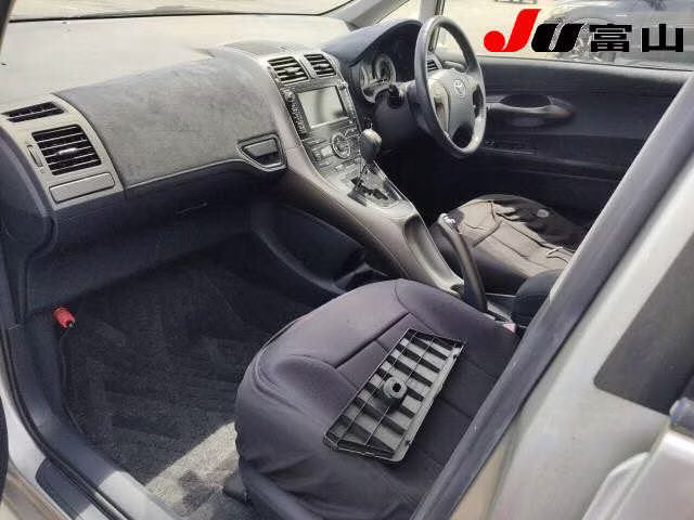 TOYOTA BLADE