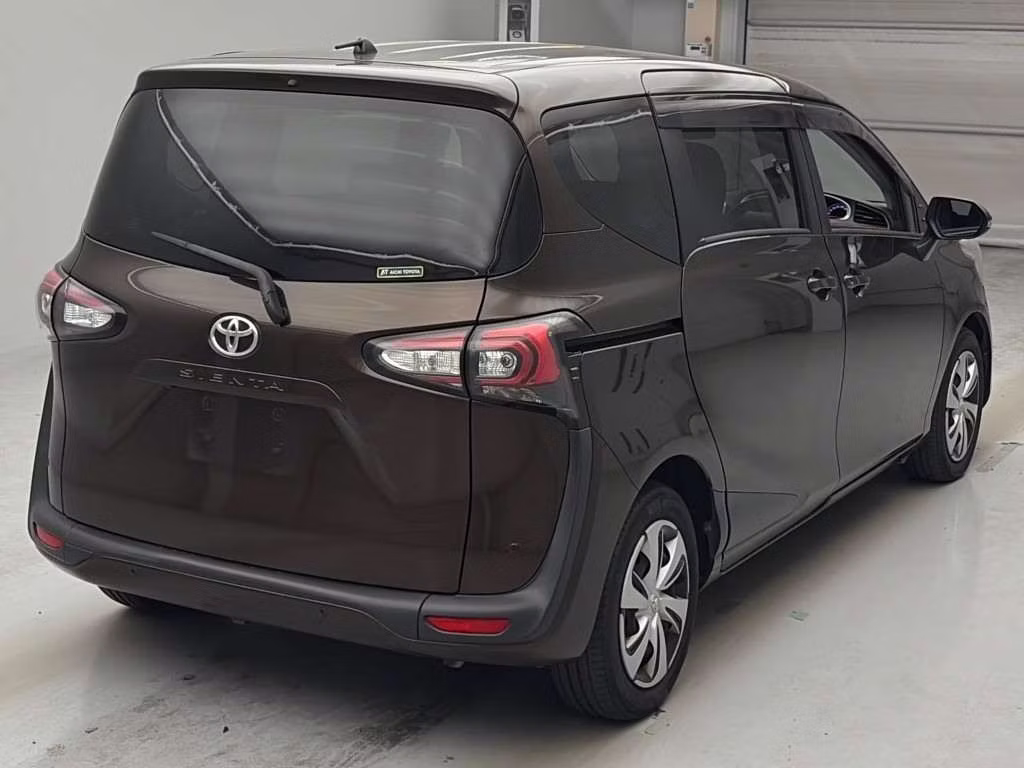 TOYOTA SIENTA