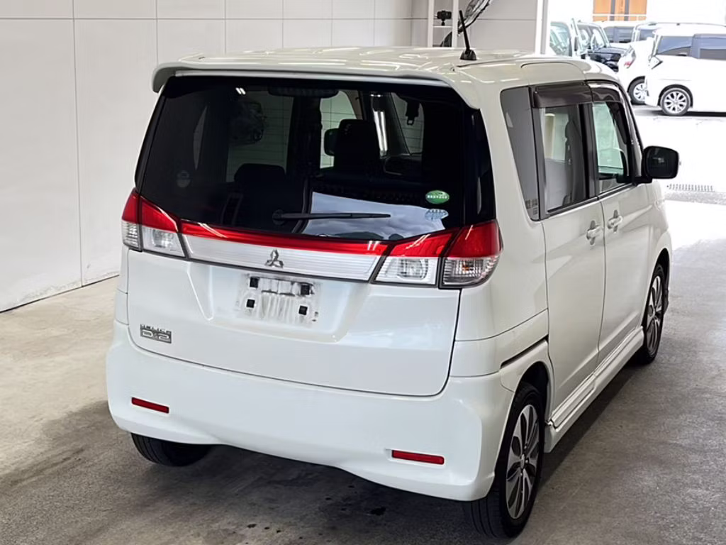 MITSUBISHI DELICA D:2