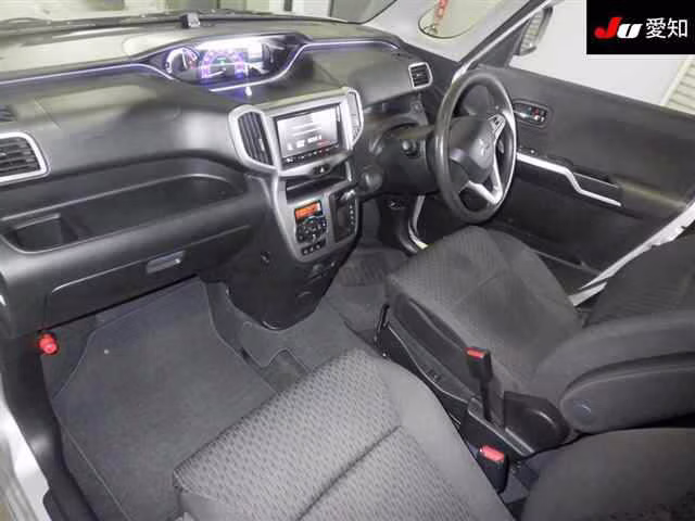 MITSUBISHI DELICA D:2