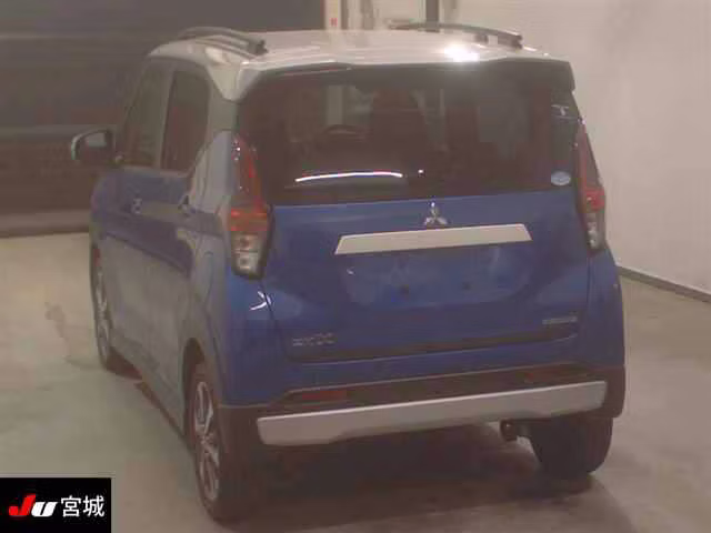 MITSUBISHI EK X
