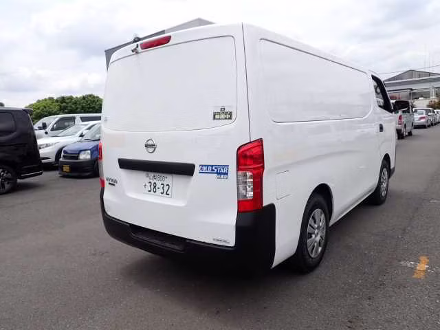 NISSAN NV350 CARAVAN