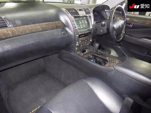 LEXUS LS460